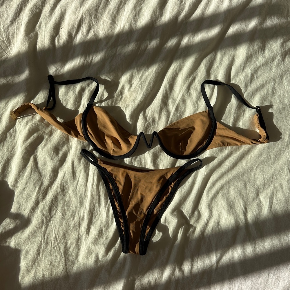 LSPACE bikini! SMALL bottom | MEDIUM top. Like NEW, barely worn.
